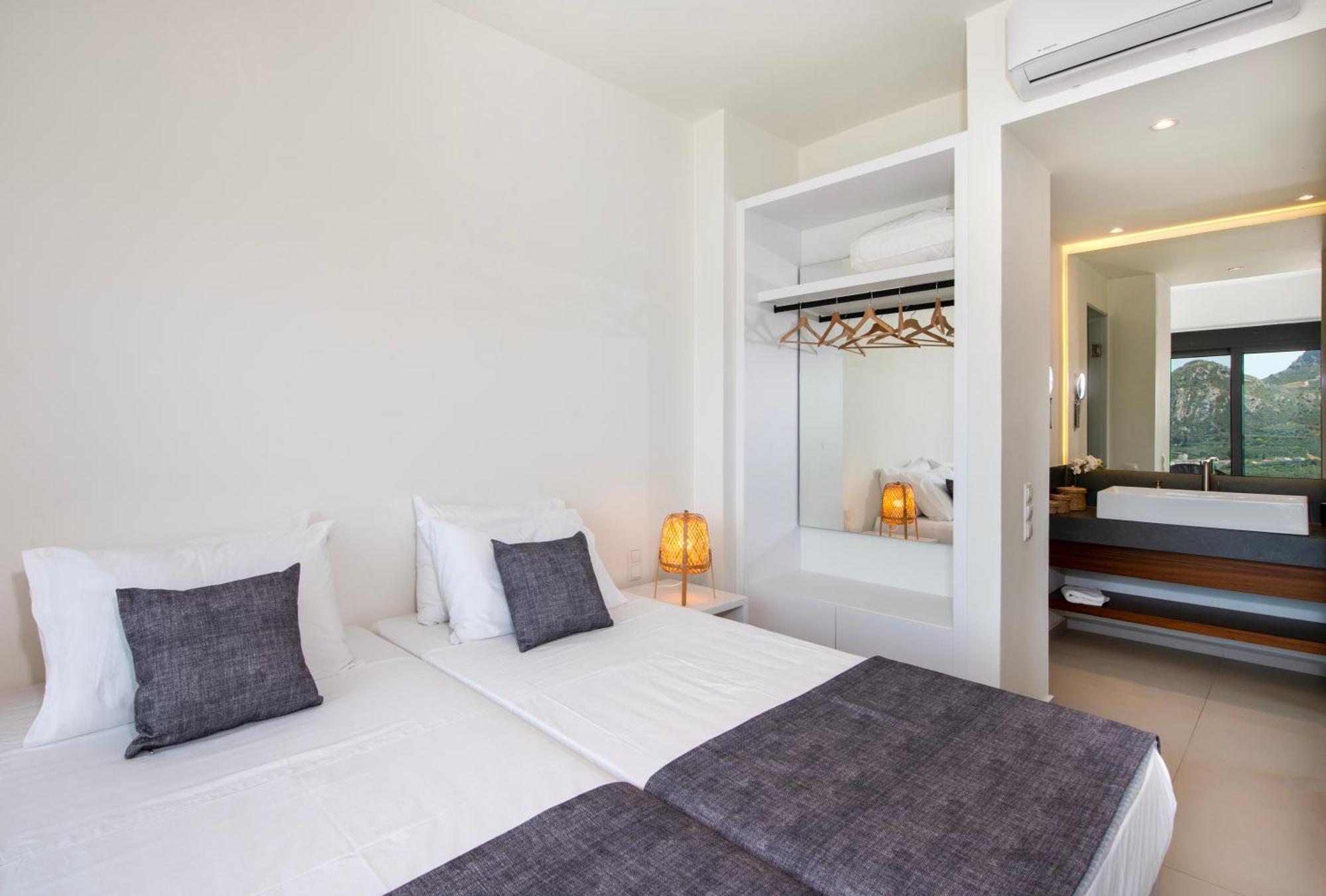 Porti Villas Aphrodite Asomatoi Екстер'єр фото